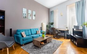 Stylish Studio Kronstadt